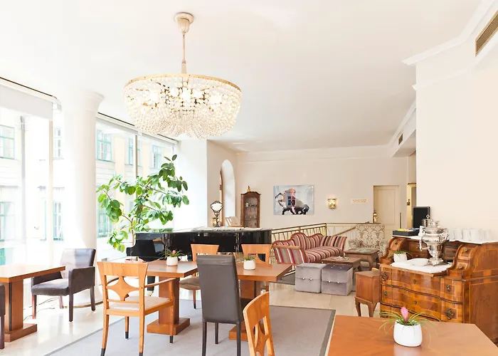 Beethoven Otel 4*